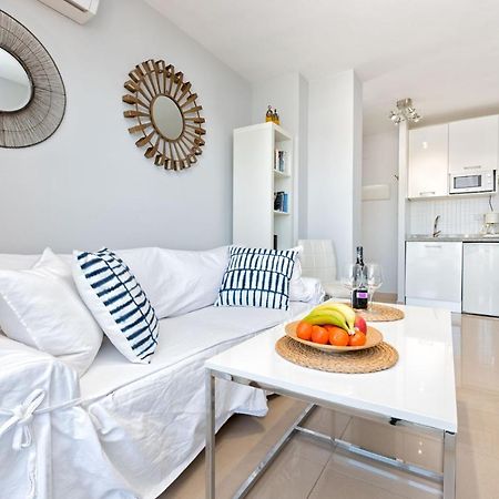Susana Beach Apartment In Malaga By Solaga Holiday Homes Zewnętrze zdjęcie