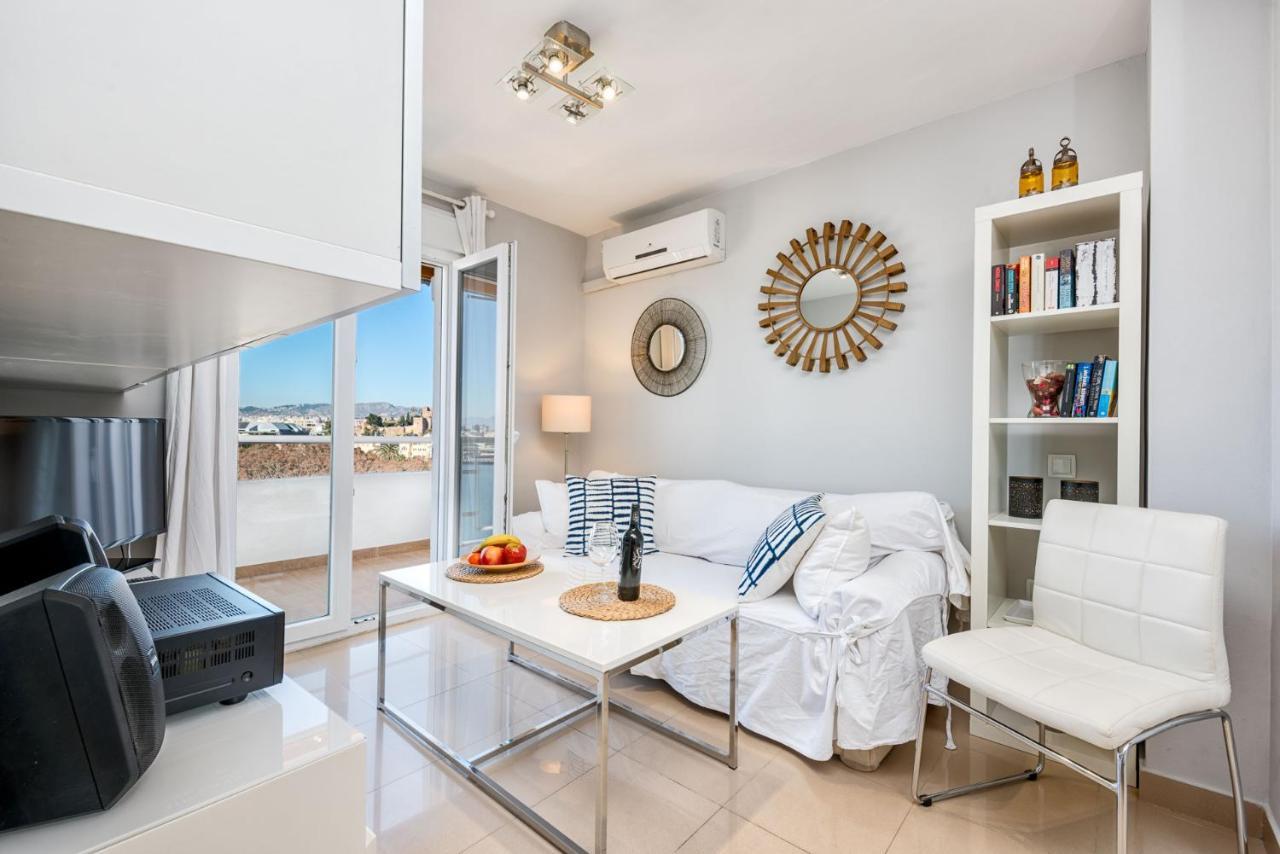 Susana Beach Apartment In Malaga By Solaga Holiday Homes Zewnętrze zdjęcie